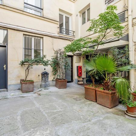 Joli Studio Rue De Nazareth Париж Екстериор снимка