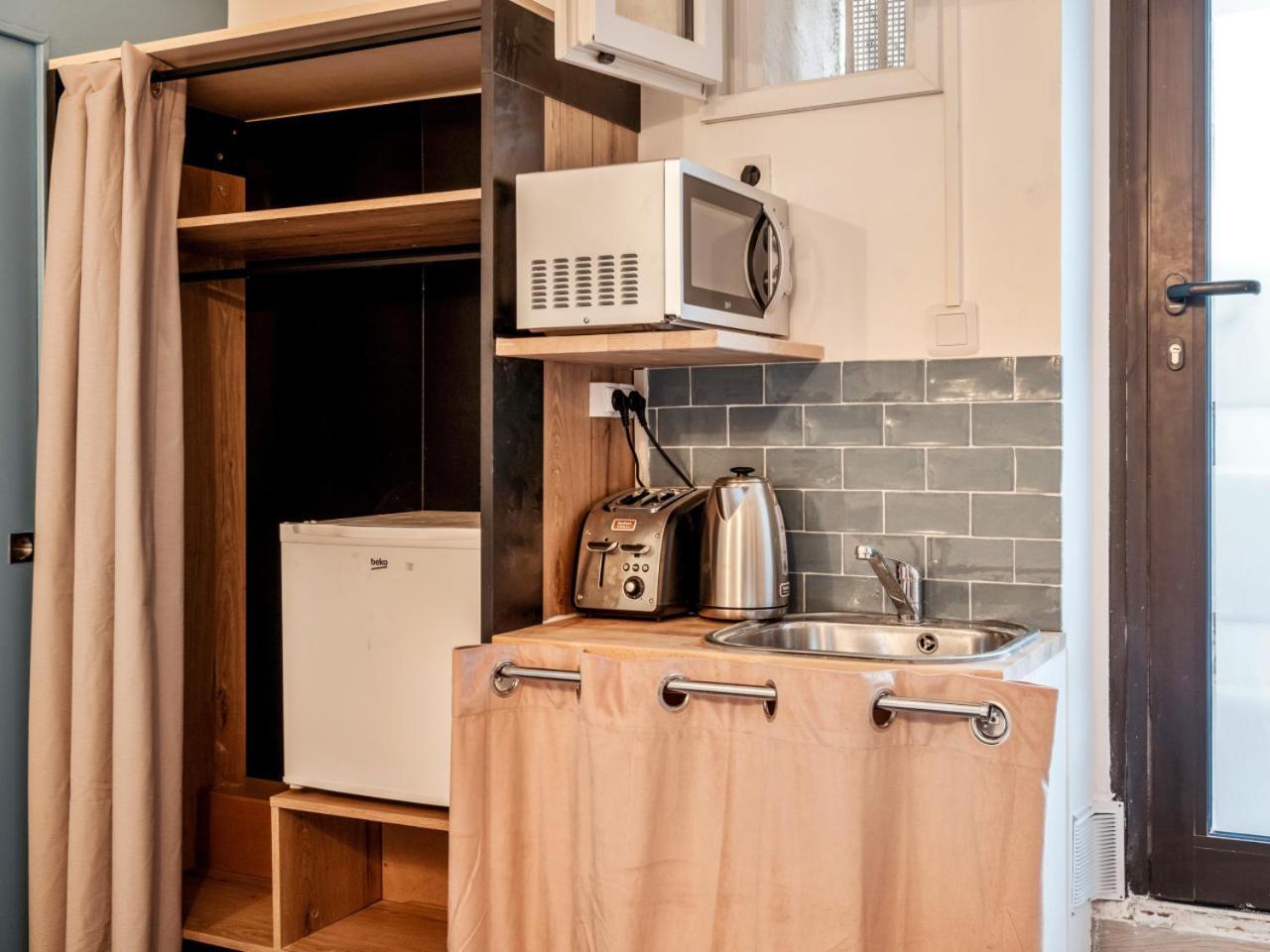 Joli Studio Rue De Nazareth Париж Екстериор снимка