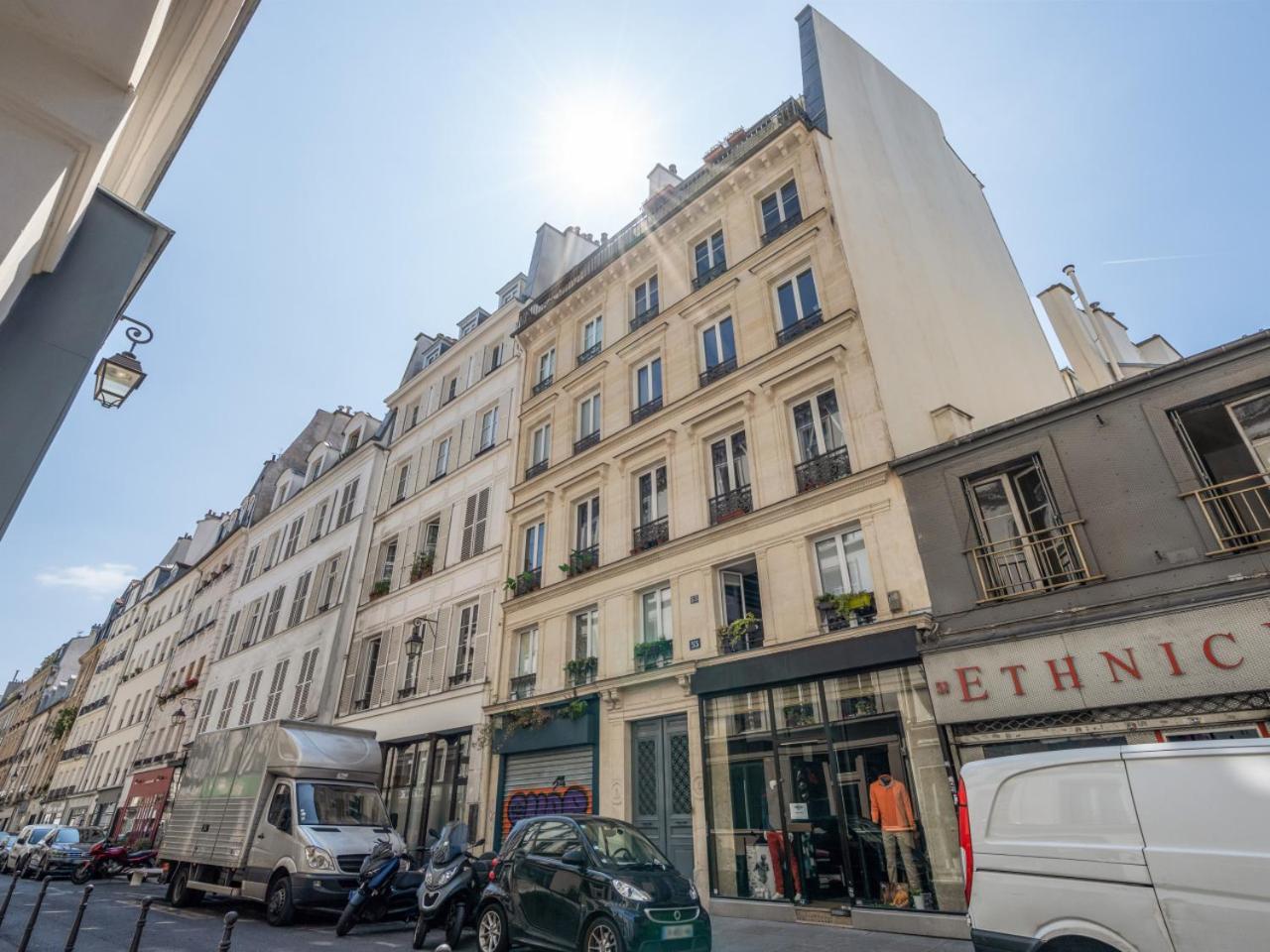 Joli Studio Rue De Nazareth Париж Екстериор снимка
